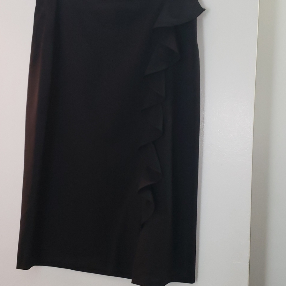 TAHARI skirt